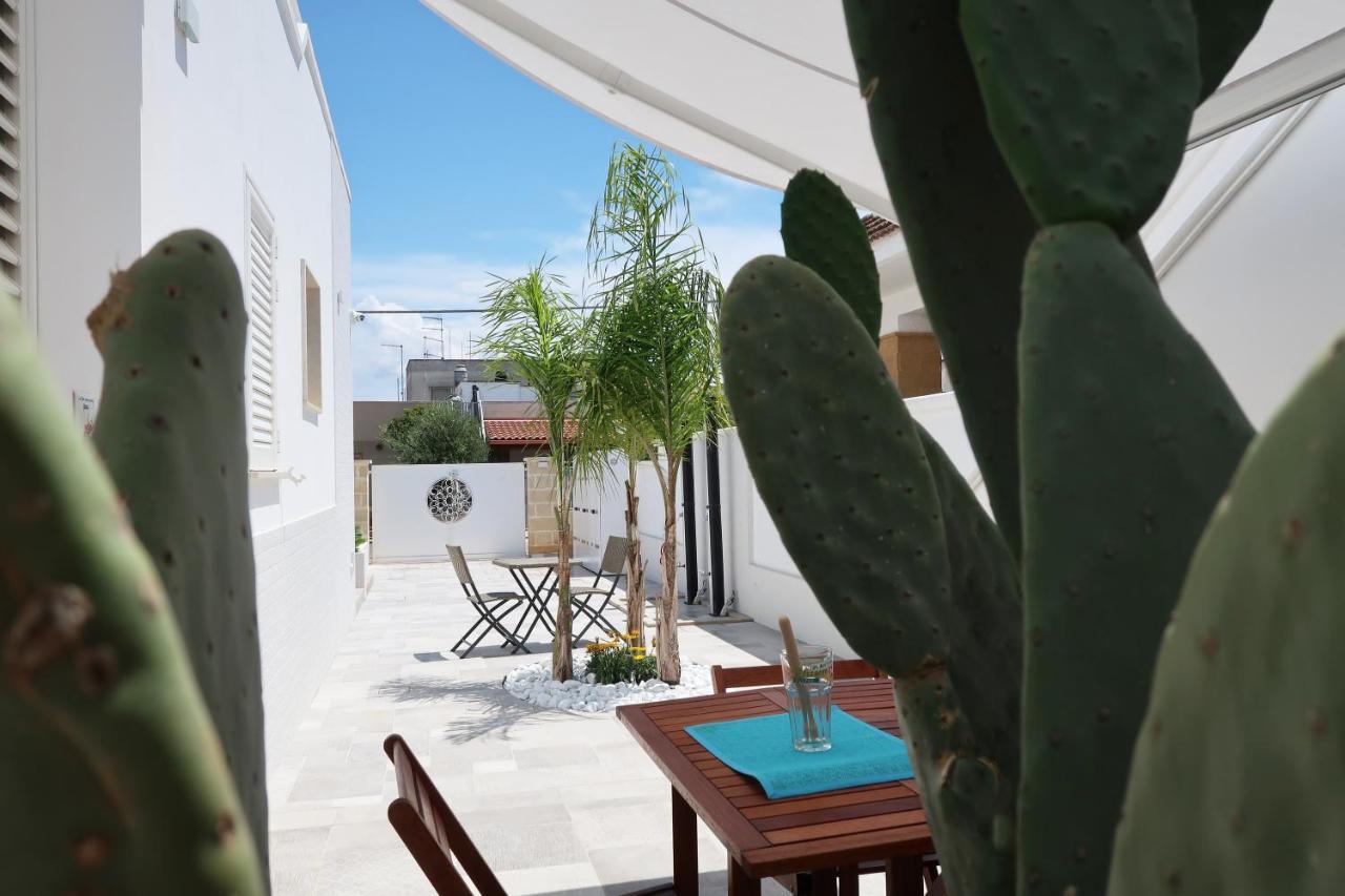 La Baia Apartments Torre Lapillo Dış mekan fotoğraf