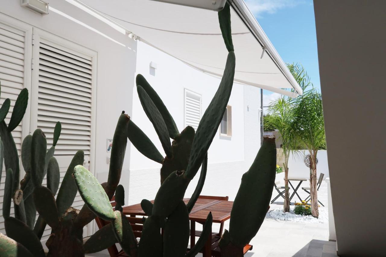 La Baia Apartments Torre Lapillo Dış mekan fotoğraf