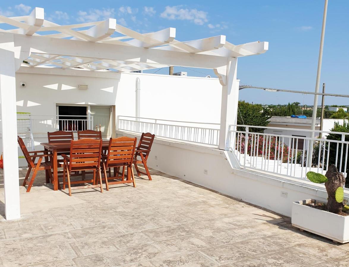 La Baia Apartments Torre Lapillo Dış mekan fotoğraf